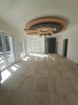 Balatonakarattya Lakás (téglaépítésű)
