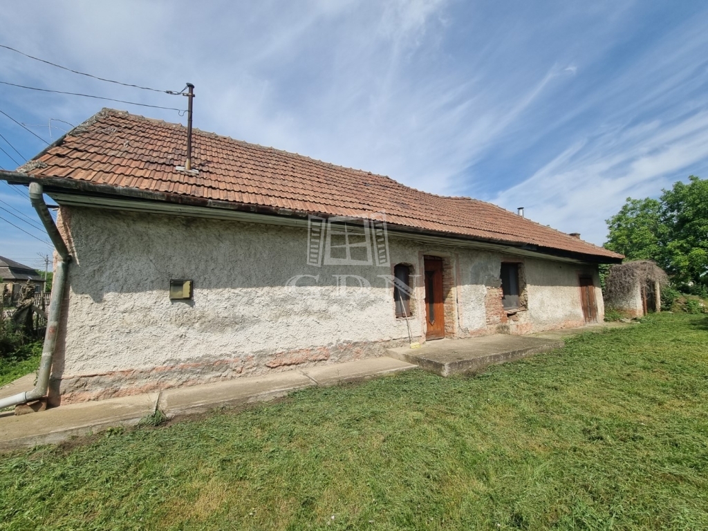 For sale Pusztaszabolcs Family House