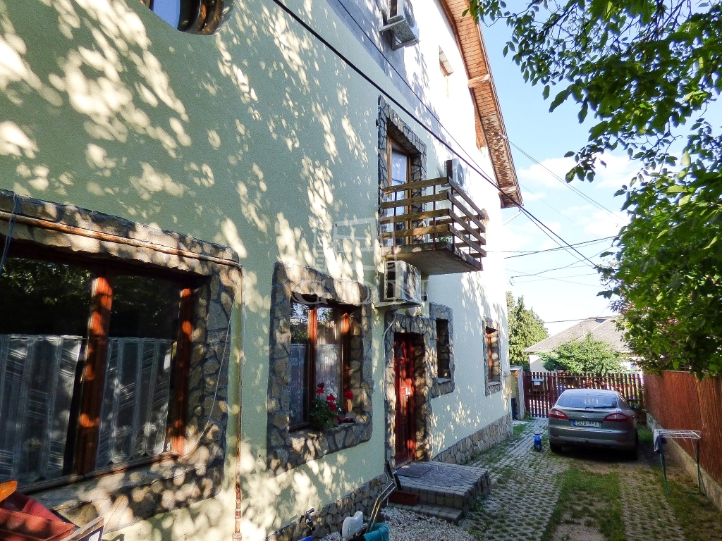 Vânzare Budapest XVI. kerület Duplex